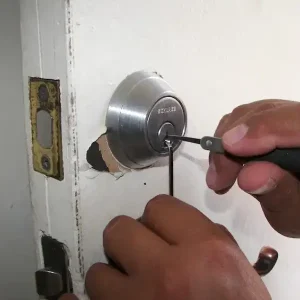 Nieuwe Poort Slotenmaker - doorsmith-600px